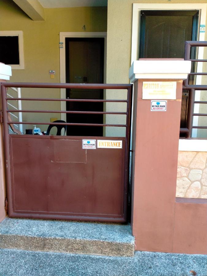V.F. Riton Apartelle Laoag Extérieur photo