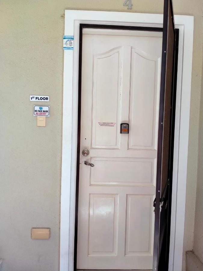 V.F. Riton Apartelle Laoag Extérieur photo