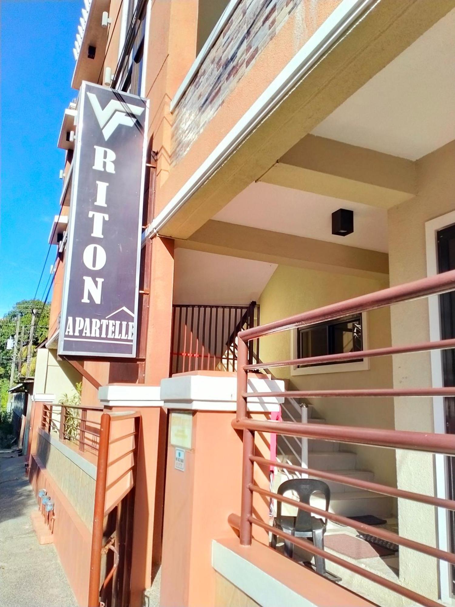 V.F. Riton Apartelle Laoag Chambre photo