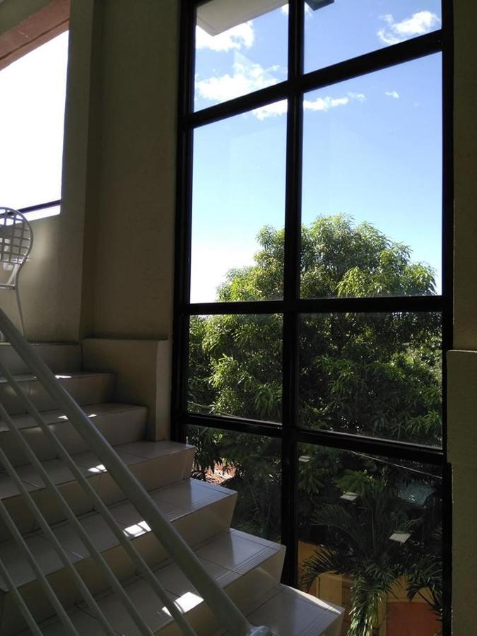 V.F. Riton Apartelle Laoag Extérieur photo
