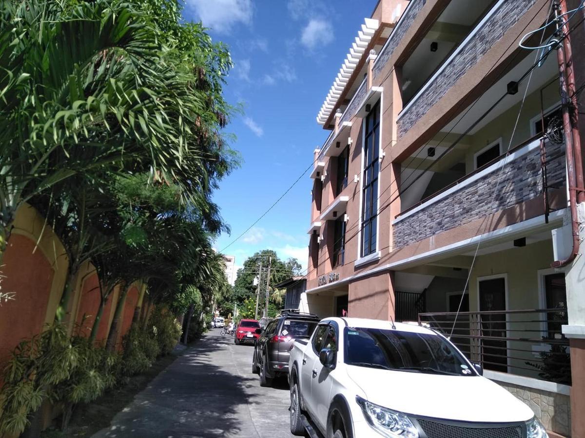 V.F. Riton Apartelle Laoag Extérieur photo