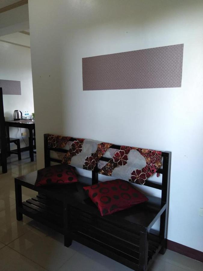 V.F. Riton Apartelle Laoag Extérieur photo